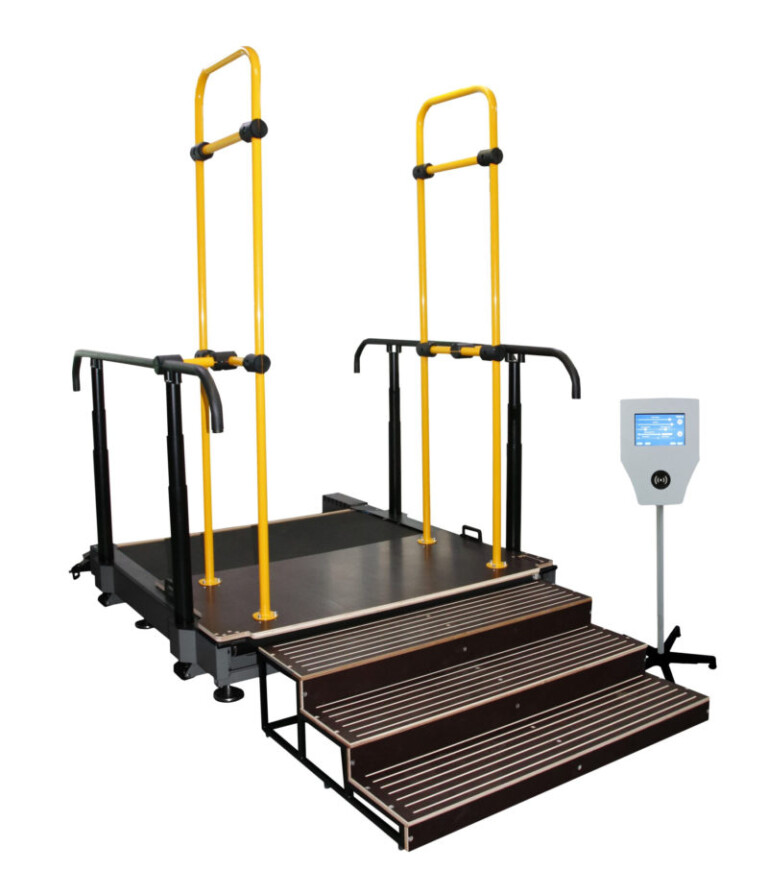 dorozhka-lyadova-s-poruchnyami-obshhestvennyj-transport-scaled-800x931